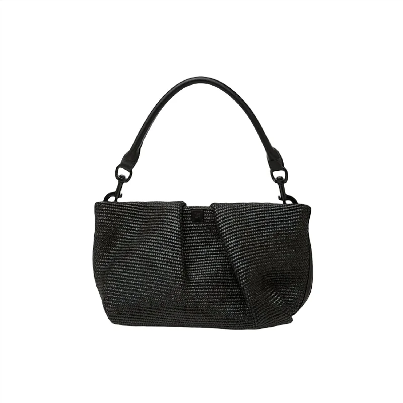 Women's Savannah Handbag In Black Raffia