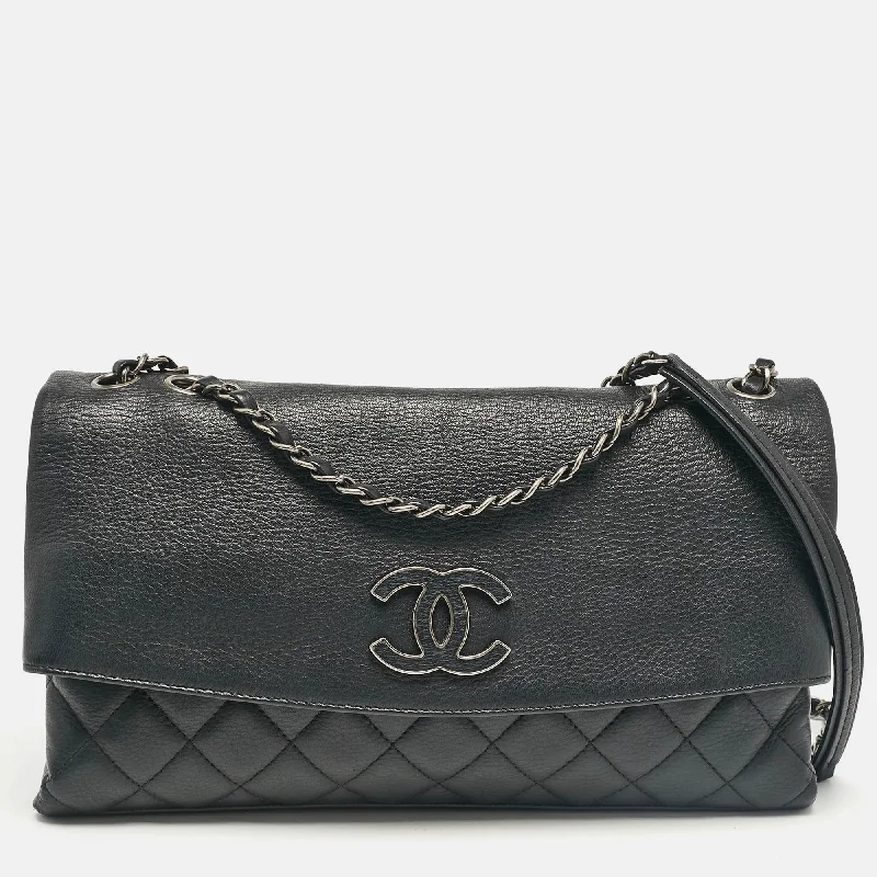 Chanel Black Quilted Leather Cc Foldable Shoulder Bag