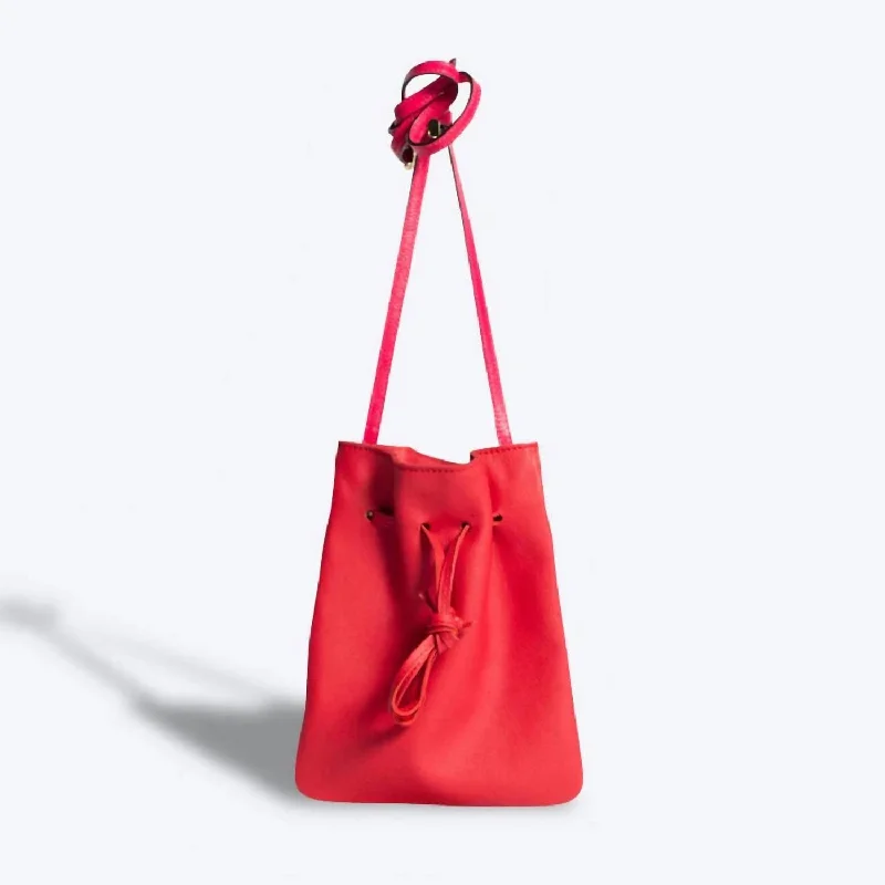 Women's Scout Bag In Red